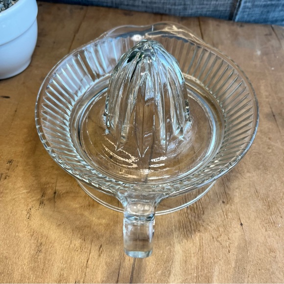 Vintage Large Footed Citrus Reamer Juicer
Clear Glass - Picture 3 of 3